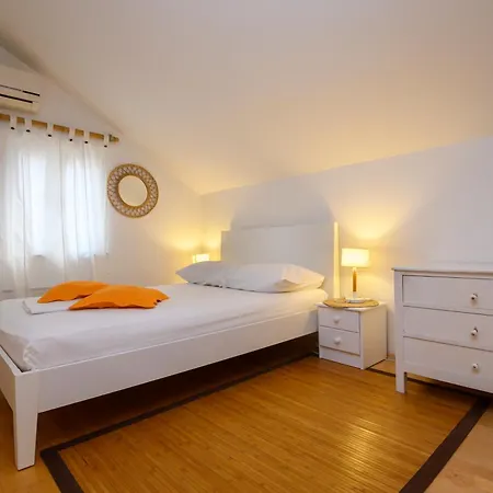 House Marjan * سبليت