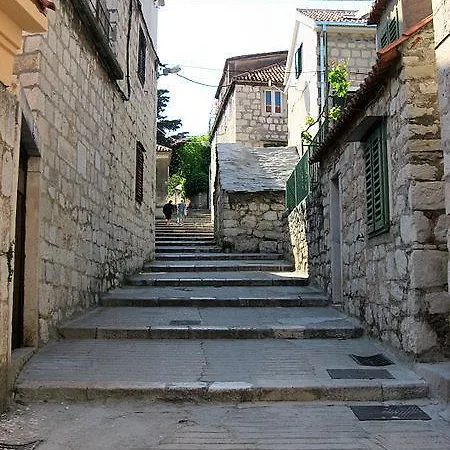 Apartman House Marjan *