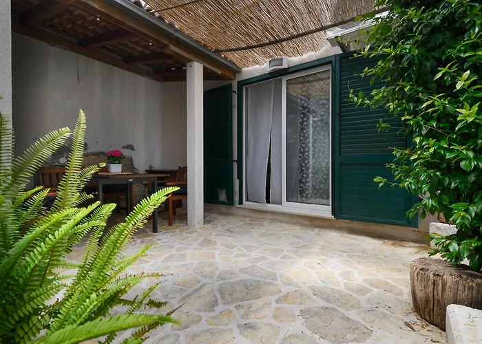 House Marjan